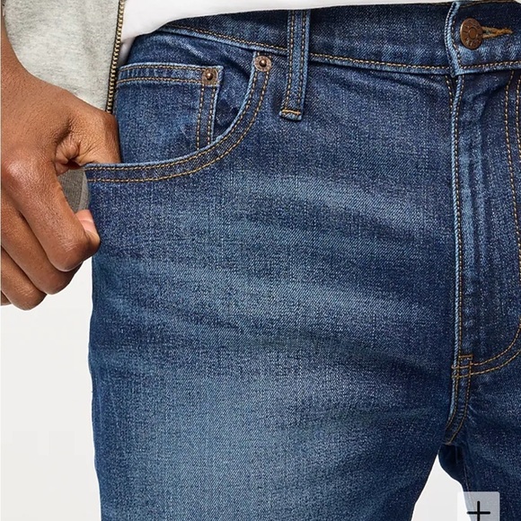 J crew dark wash Straight-fit jean in signature flex nwot - Picture 2 of 6
